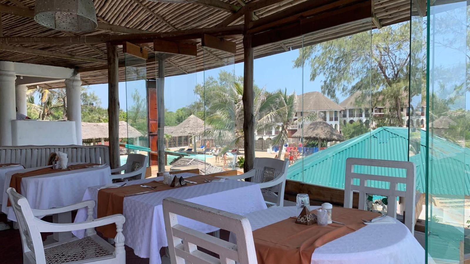 Lily Palm Resort ワタム エクステリア 写真