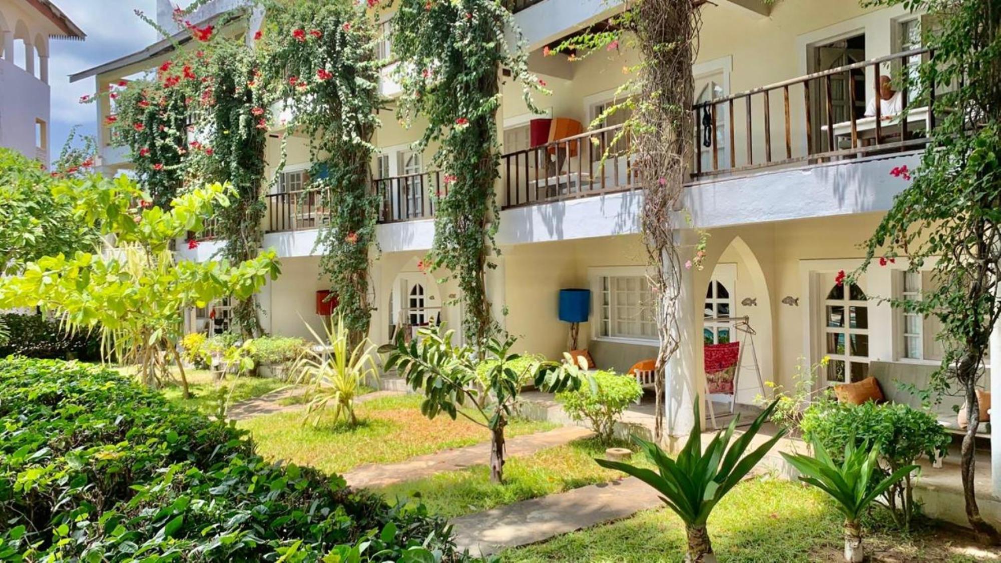 Lily Palm Resort ワタム エクステリア 写真